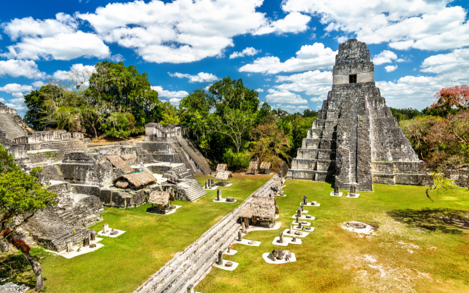 Tempel des Gro&szlig;en Jaguars in Tikal in Guatemala