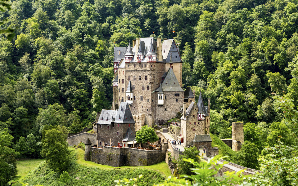 Burg Eltz in Wierschem in Deutschland